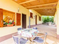 Modern Holiday Home with Pool & 4 Bikes, Near Center