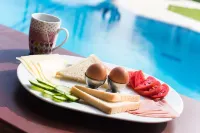 Yiannis Manos Hotel Resort - breakfast