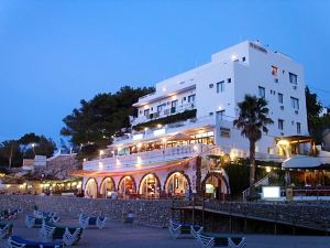 HOSTAL LA CIGUEÑA