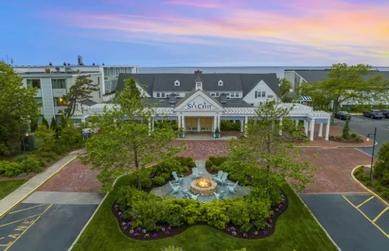 海濱海灘度假村