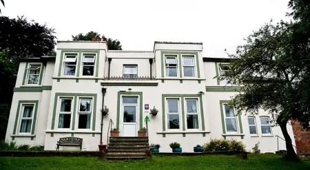 YHA Streatley - Hostel Отели в г. Пангборн