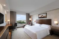 Four Points by Sheraton Hotel & Serviced Apartments, Pune Hôtels à : Pune