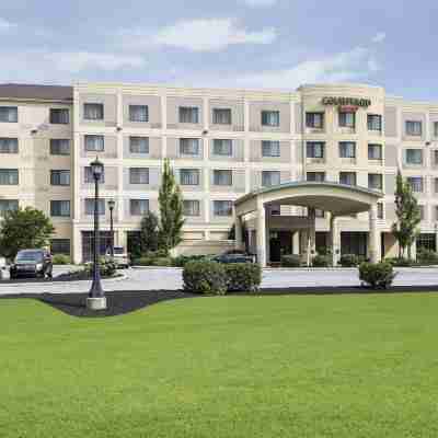 Courtyard Lancaster Hotel Exterior