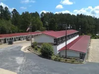 Family Budget Inn Harrison Hotel dekat Bandara Boone County