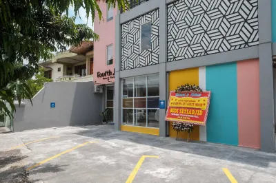 Sans Hotel Fourth Loft Solo Hotels near Solo Square