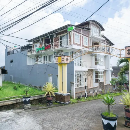 Urbanview Hotel Omah Anin Batu by RedDoorz