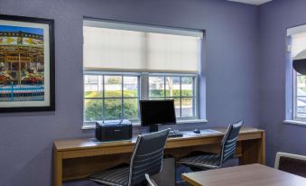 Microtel Inn & Suites by Wyndham Burlington