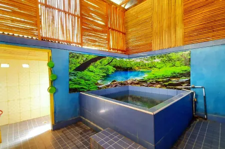 Kerinci Natural Hotspring Homestay Syariah Mitra RedDoorz Отели в г. Dusun Baru Semurup