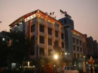 Venkat Presidency Hotels near Adya Krantiveer Vasudev Balwant Phadke Udyan