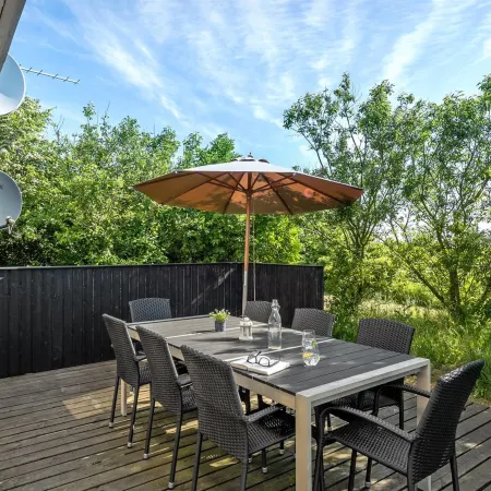 "Anund" - 1.4km from the Sea