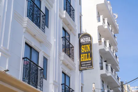 Sun Hill Hotel Отели рядом с достопримечательностью «Mui Nghinh Phong»