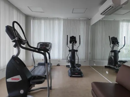 Avior Hotel Отели рядом с достопримечательностью «Tropicana Beach Resort»