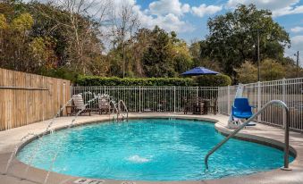 Comfort Suites Niceville Near Eglin Air Force Base