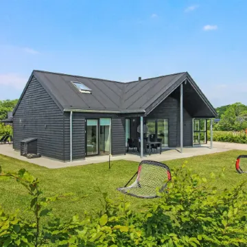 "Thorfin" - 200m from the Sea