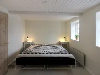 "Harre" - 300m from the Sea