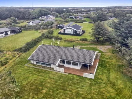 "Otta" - 779m from the Sea