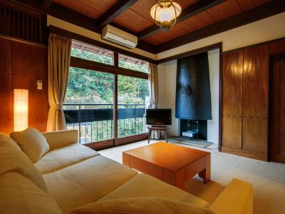 和室8～10畳[和ベッド]温泉内風呂付スタンダード 白壁荘の写真