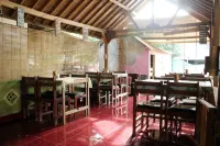 Duyung Rooms & Resto Gerupuk Hotels in Mertak