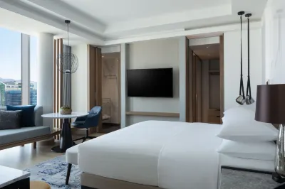 Tirana Marriott Hotel a 