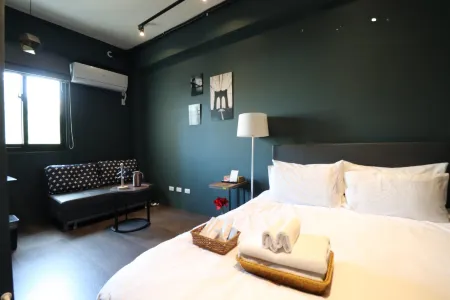 Song Qian Brigade live with sika deer Отели в г. Чжанхуа