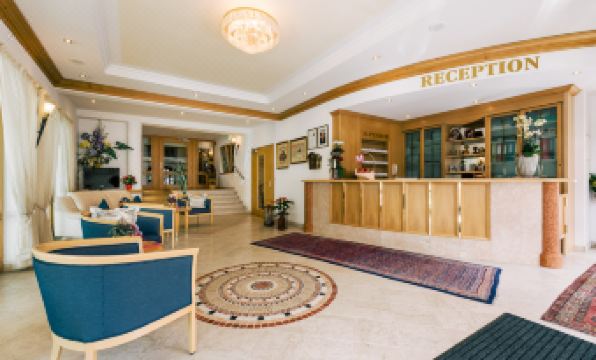 Hotel Garni Alpenruh-Micheluzzi