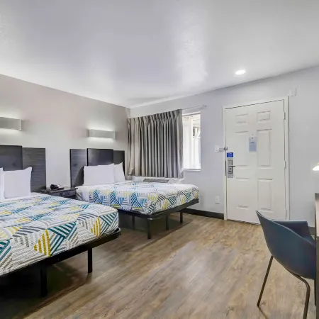 Motel 6 Denton, TX - UNT