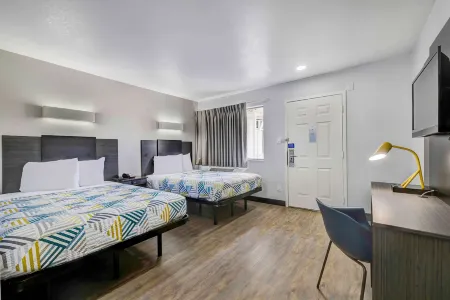 Motel 6 Denton, TX - UNT