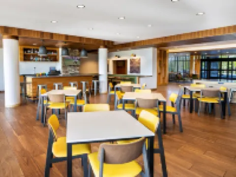 フェアフィールド イン & スイーツ バイ マリオット ローマ ロームのホテル