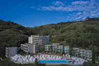 Mythos Palace Resort - en bord de mer