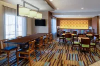 Fairfield Inn & Suites Denver Aurora/Medical Center - breakfast