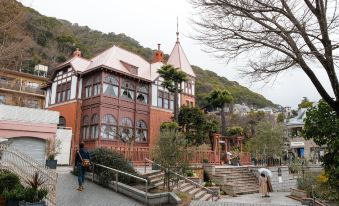 5. 호텔 라이브맥스..