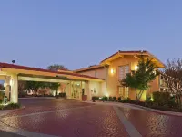 La Quinta Inn by Wyndham Austin Oltorf Hotels near Festival Beach