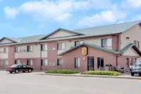 Super 8 by Wyndham Murdo Hotels near South Dakota Discovery Center