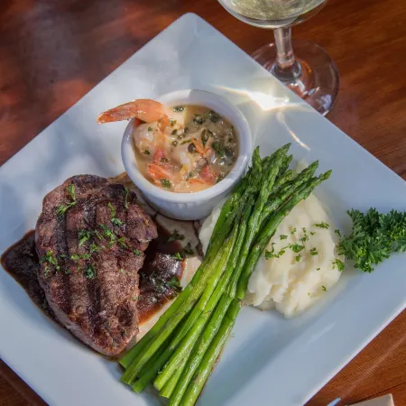 Cambria Pines Lodge