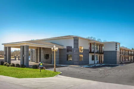 Days Inn by Wyndham Waco Near Downtown/University Отели в г. Уэйко