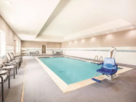 La Quinta Inn & Suites by Wyndham Dallas Plano - the Colony Hotels in The Colony