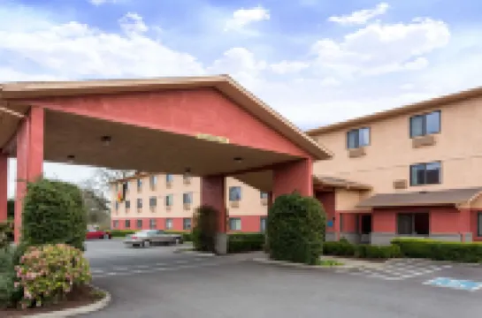 Super 8 by Wyndham Corvallis Hotel a 