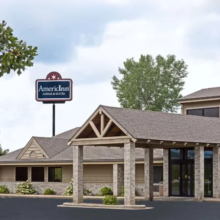AmericInn by Wyndham Tomah