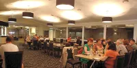Cattlemans Country Motor Inn & Serviced Apartments - breakfast
