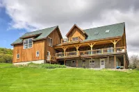 Naples Cabin w/ Lake Views & Wraparound Deck! - Maalaistalo