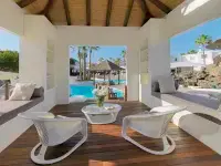 Boutique Hotel H10 White Suites - Adults Only Hotel di El Golfo