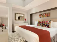 Travelodge by Wyndham Hotel & Convention Centre Quebec City Hotels in Quebec City