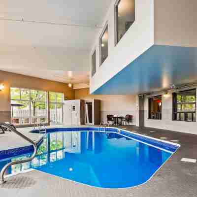 Best Western Hotel Brossard Fitness & Recreational Facilities
