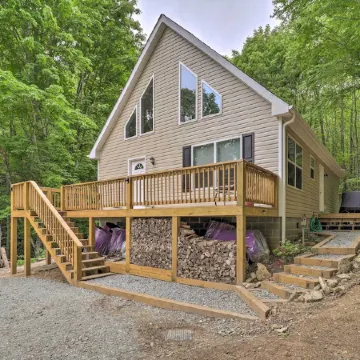 Greystone - Creekside Cabin Hike, Fish and Explore!