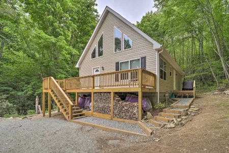 Greystone - Creekside Cabin Hike, Fish and Explore!