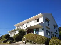 Resort Inn Mikan-No-Sato Hotels near Four Rows Hole Gate