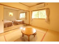 Nonbiri Papa Hotels in Takamori
