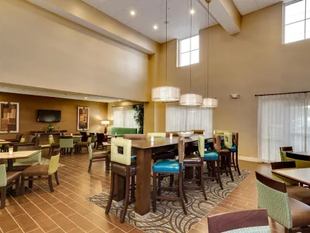 Hampton Inn & Suites Cape Coral/Fort Myers Area