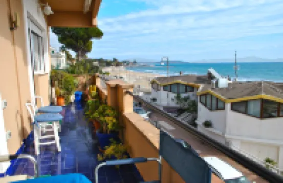 Edy Sea View Holiday Apartment