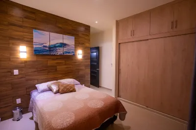 Luxury Apartment with Poll